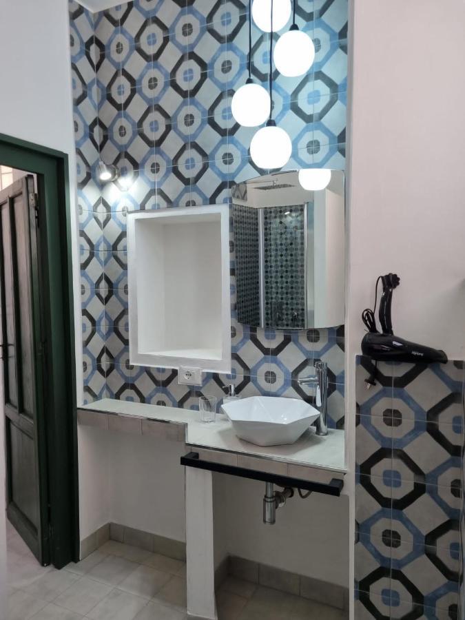 Casa Viotti Le Fuoriserie Палермо Екстериор снимка